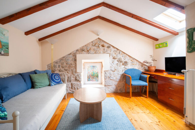 SeaSoul Art Apartments Zaton Mali Dubrovnik Garden House Living Room