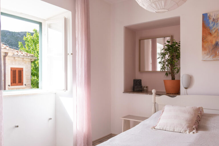 Seasoul Main House Zaton Mali Dubrovnik Bedroom window view
